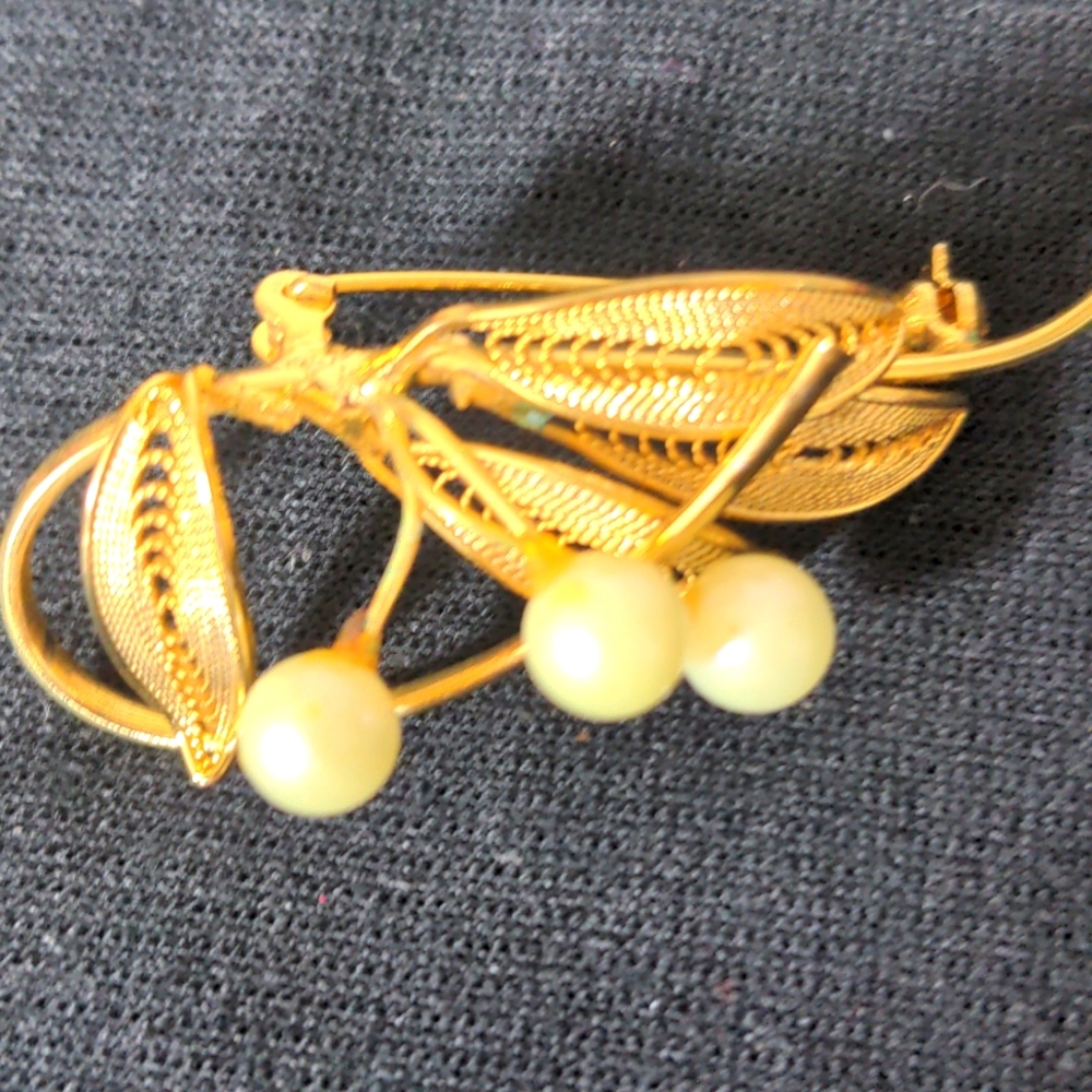 Brooch - Picture 3 of 3